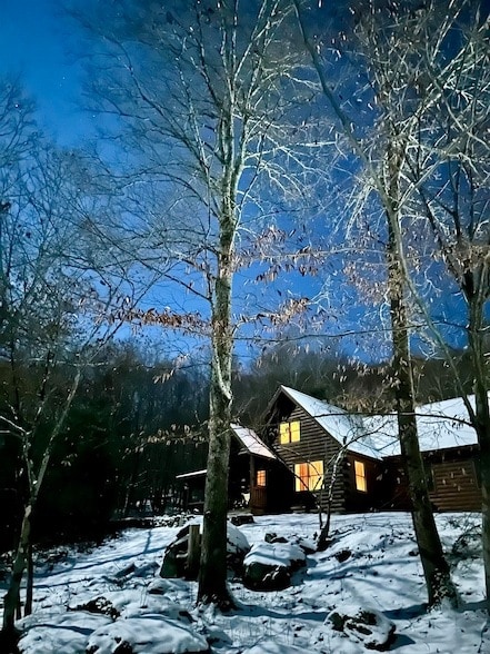 5451 River Rd in Arlington, VT - Foto de edificio - Building Photo