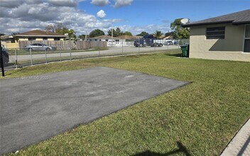 18815 SW 113th Ct in Miami, FL - Building Photo - Building Photo