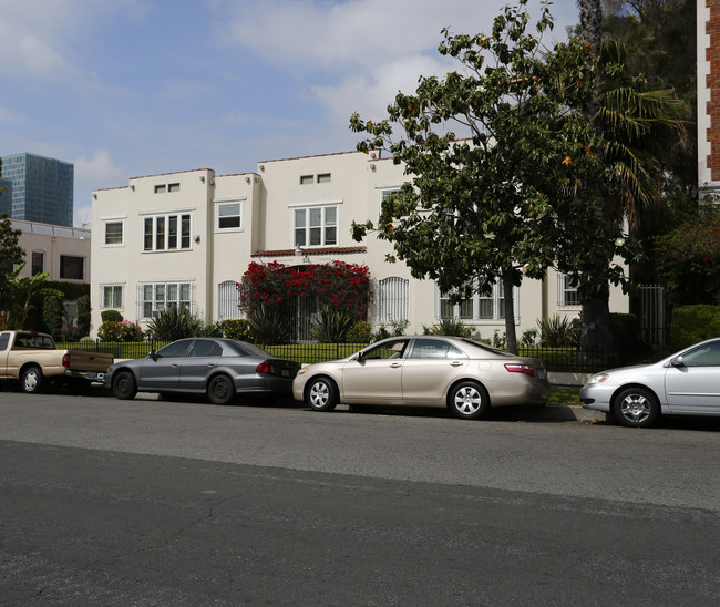 533 S Westmoreland Ave in Los Angeles, CA - Building Photo - Building Photo