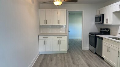 4520 68th St W in Bradenton, FL - Building Photo - Building Photo