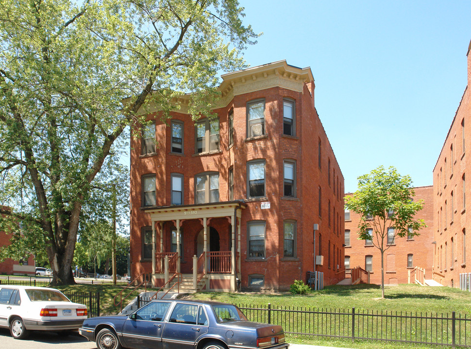 591 Zion St in Hartford, CT - Building Photo