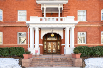 836 E 17th Ave in Denver, CO - Foto de edificio - Building Photo