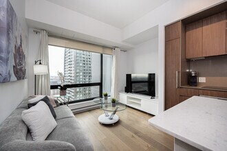 955 Rue Lucien-L'Allier in Montréal, QC - Building Photo - Building Photo