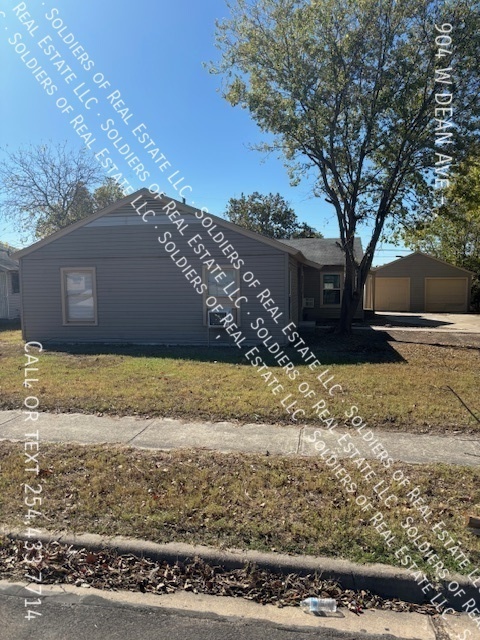 904 W Dean Ave in Killeen, TX - Building Photo