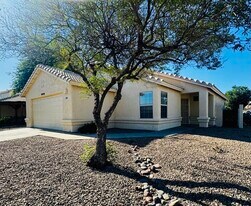 8647 N Kimball Way in Tucson, AZ - Building Photo