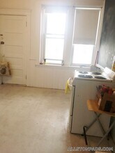 1375 Commonwealth Ave, Unit 11 in Boston, MA - Building Photo - Building Photo