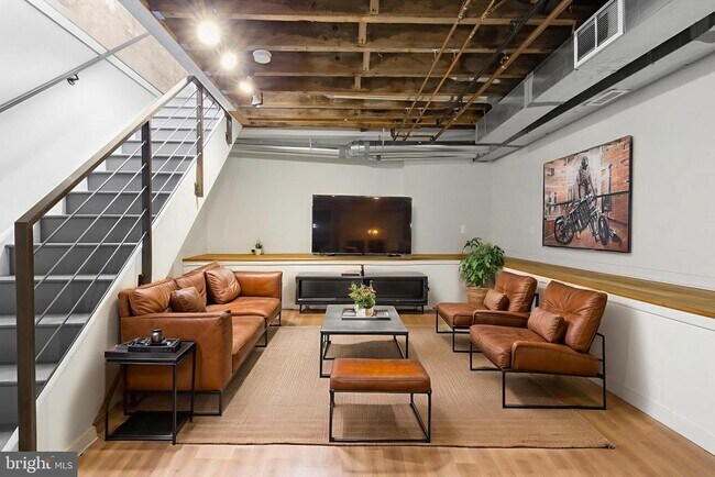 property at 1737 N Howard St