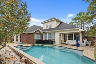 10134 W Temple Dr in Houston, TX - Building Photo