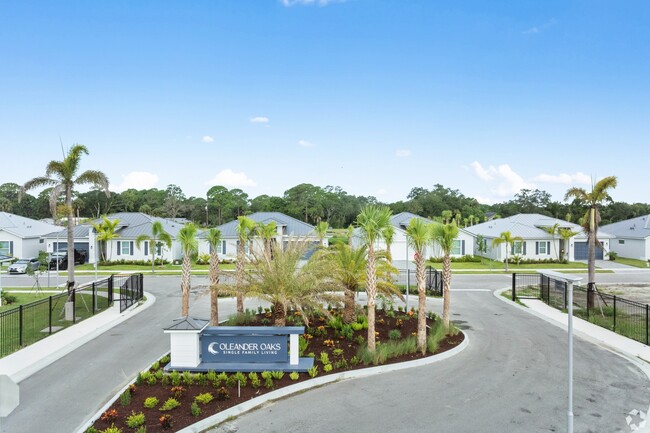 Oleander Oaks in Fort Pierce, FL - Building Photo - Building Photo