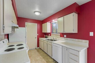 1040 Rochester Ct in Windsor, CO - Building Photo - Building Photo