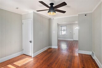 147 Fountain St in Philadelphia, PA - Building Photo - Building Photo