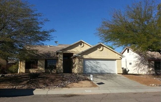 property at 2784 W Camino Ebano