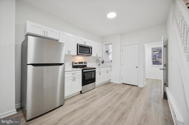 2535 N Newkirk St in Philadelphia, PA - Building Photo - Building Photo