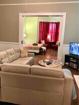 322 W Hall St, Unit A in Savannah, GA - Building Photo