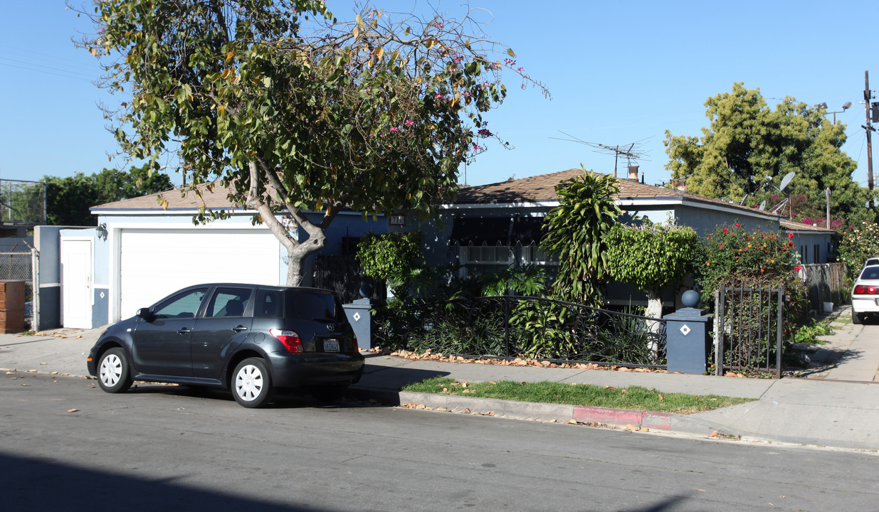 707-711 Maine Ave in Long Beach, CA - Building Photo