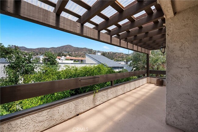 1325 Valley View Rd, Unit 308 in Glendale, CA - Building Photo - Building Photo