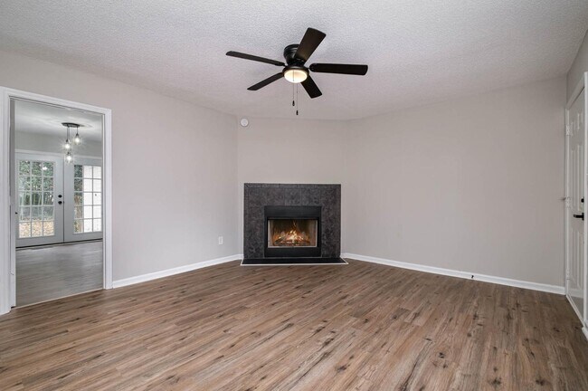 6026 Olinda St in Charlotte, NC - Building Photo - Building Photo