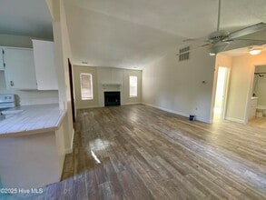 314 Stuart Ave in Southport, NC - Foto de edificio - Building Photo