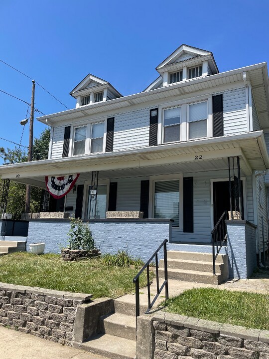 22 Hendricks Pl in Indianapolis, IN - Building Photo