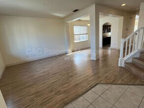 1522 Peony Dr in Tracy, CA - Building Photo - Building Photo