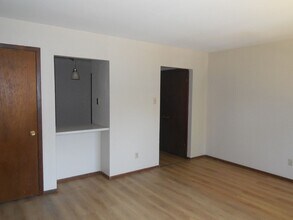 1228 Olivette St in Collinsville, IL - Foto de edificio - Building Photo