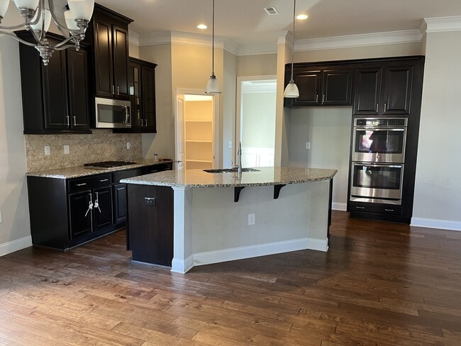 property at 104 Heartsease Ln