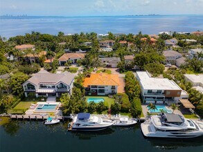 6850 Sunrise Terrace in Coral Gables, FL - Building Photo - Building Photo