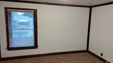 812 1/2 E Kimberly Ave, Unit 812.5 in Kimberly, WI - Foto de edificio - Building Photo