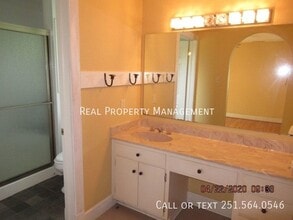 1063 Midmoor Dr in Mobile, AL - Building Photo - Building Photo
