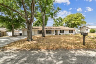 1102 Shadowbrook Dr N in Lakeland, FL - Building Photo - Building Photo