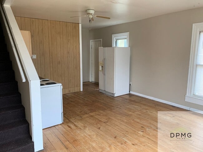831 Vine St in Lansing, MI - Building Photo - Building Photo
