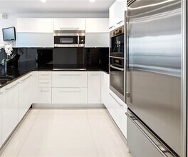 17121 Collins Ave, Unit 1703 in Sunny Isles Beach, FL - Foto de edificio - Building Photo