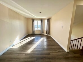 7 Withers Pl in St John's, NL - Building Photo - Building Photo
