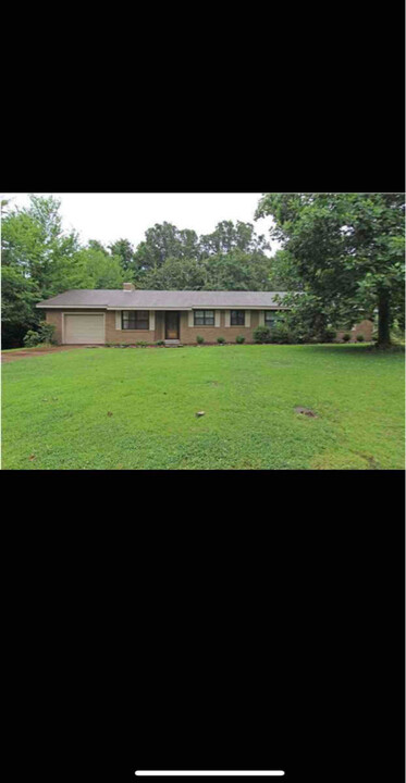 437 W Lee Ave in Florence, AL - Building Photo