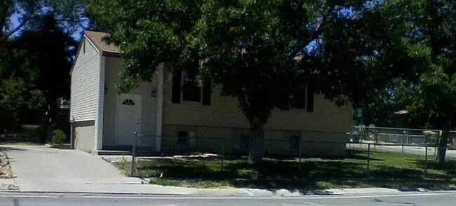 property at 6988 S Dixie Dr
