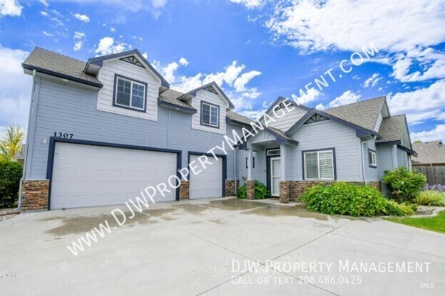 1307 W Belknap Dr.