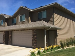 3808 Oklahoma Ave in Sioux Falls, SD - Building Photo - Building Photo