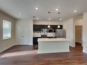 2557 Sunrise Lndg Lp in Tavares, FL - Building Photo - Building Photo