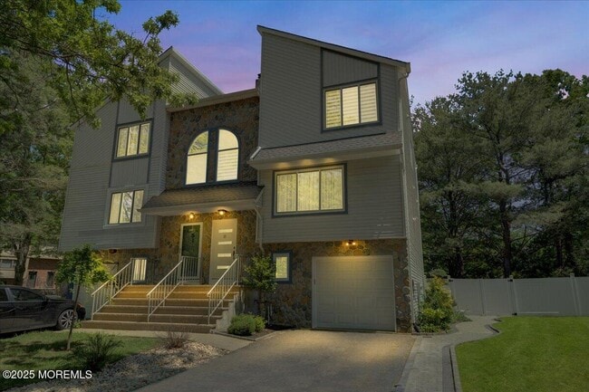 property at 85 Lone Star Ln