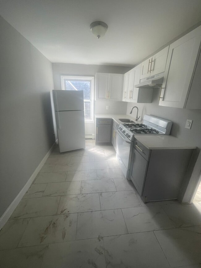 905 S 16th St, Unit 2