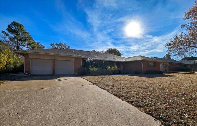 3500 Bella Vista Dr in Midwest City, OK - Building Photo - Building Photo