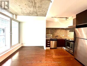 75-675 Portland St in Toronto, ON - Building Photo - Building Photo