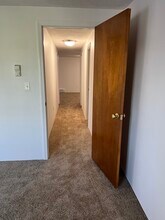 33 Lodgen Ct, Unit 3H in Malden, MA - Foto de edificio - Building Photo