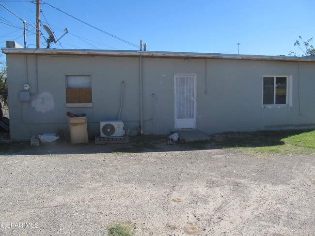 property at 4409 Madera Ave