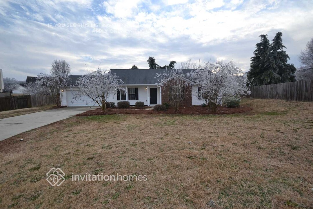 503 Shenandoah Ln in Winder, GA - Building Photo