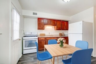 Lawndale Farms in Richmond, VA - Foto de edificio - Building Photo