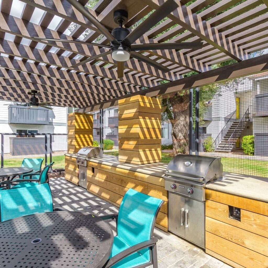 Arcadia Walk Phoenix, AZ Apartments