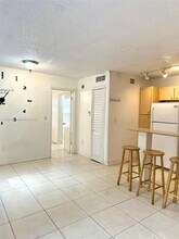 1525 NW 19th Terrace in Miami, FL - Building Photo - Building Photo