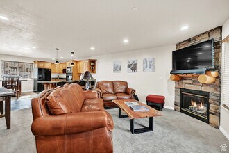 3521 N Fox Run Dr in Eden, UT - Building Photo - Building Photo