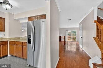 6076 Heatherwood Dr in Alexandria, VA - Building Photo - Building Photo